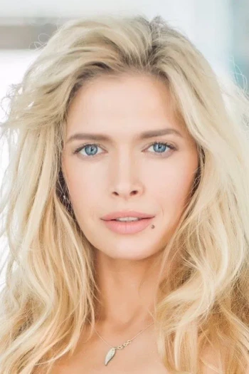 维拉·布列内娃